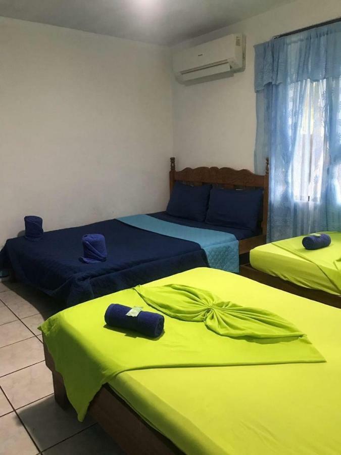 Cabinas Miss Miriam 2 Тортугеро Екстер'єр фото